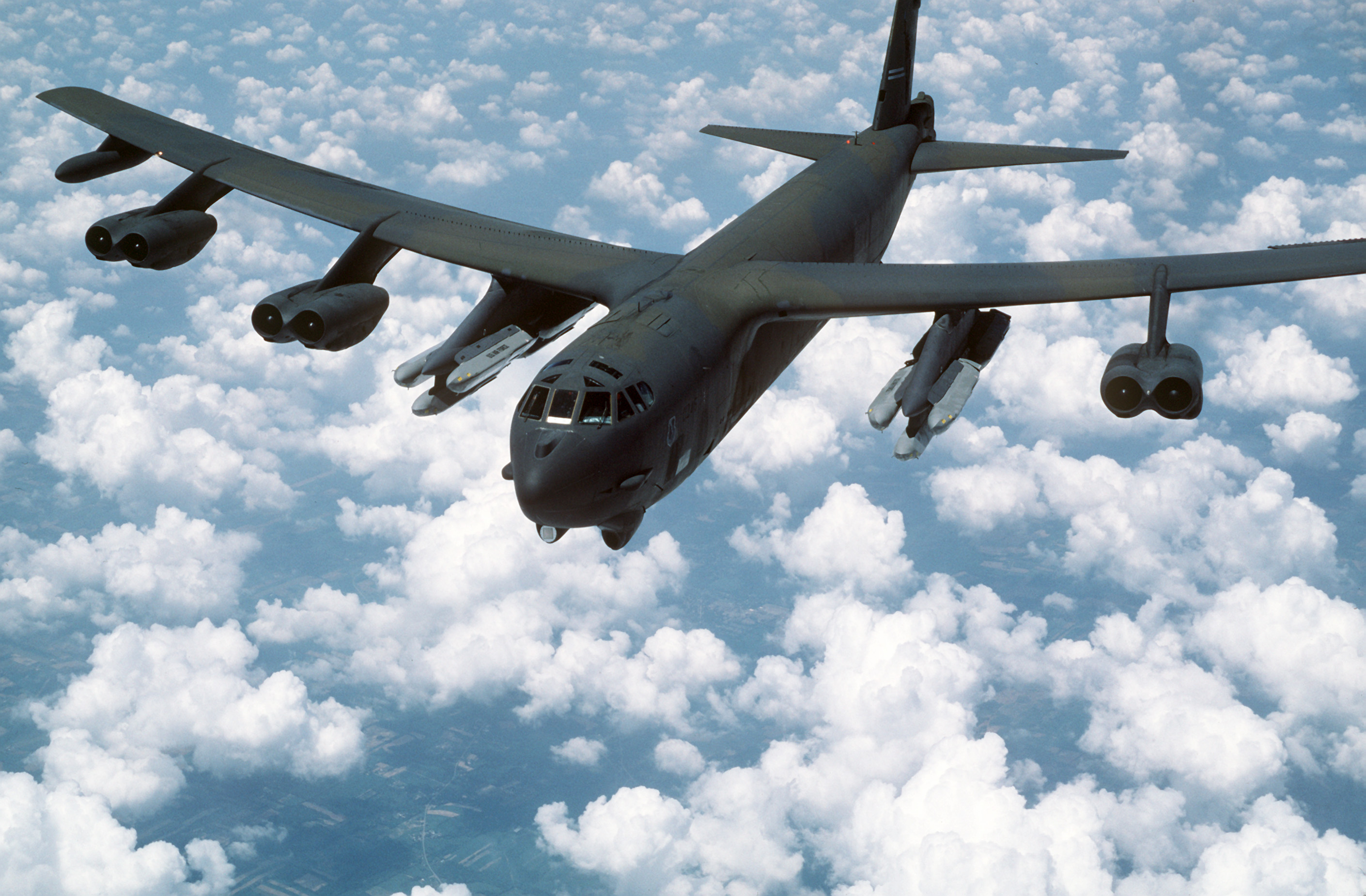 B-52G_with_AGM-86B_ALCMs.JPEG