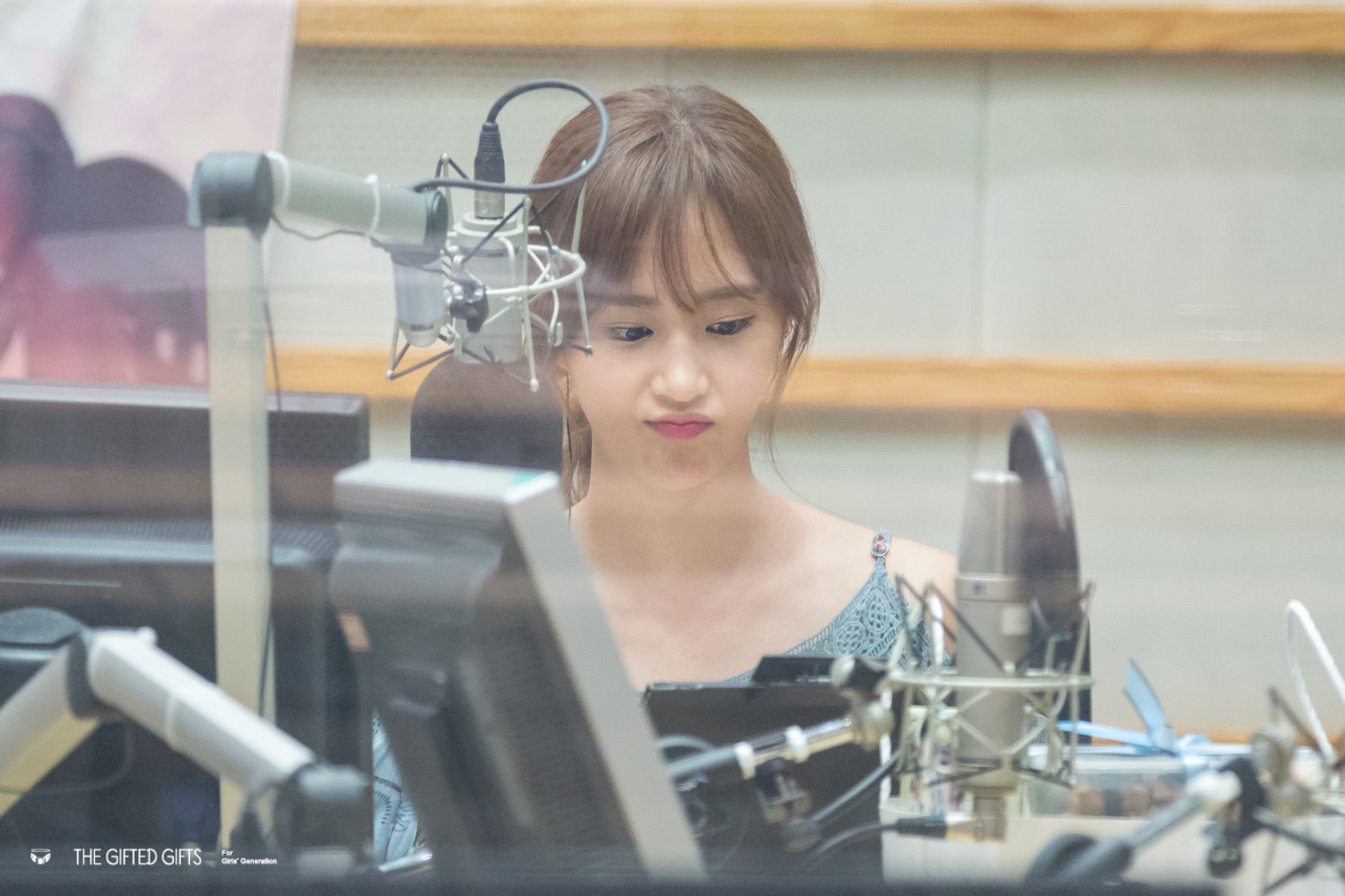 160626 Kiss the Radio 유리 by TheGiftedGifts bittersoursweet (16).jpg