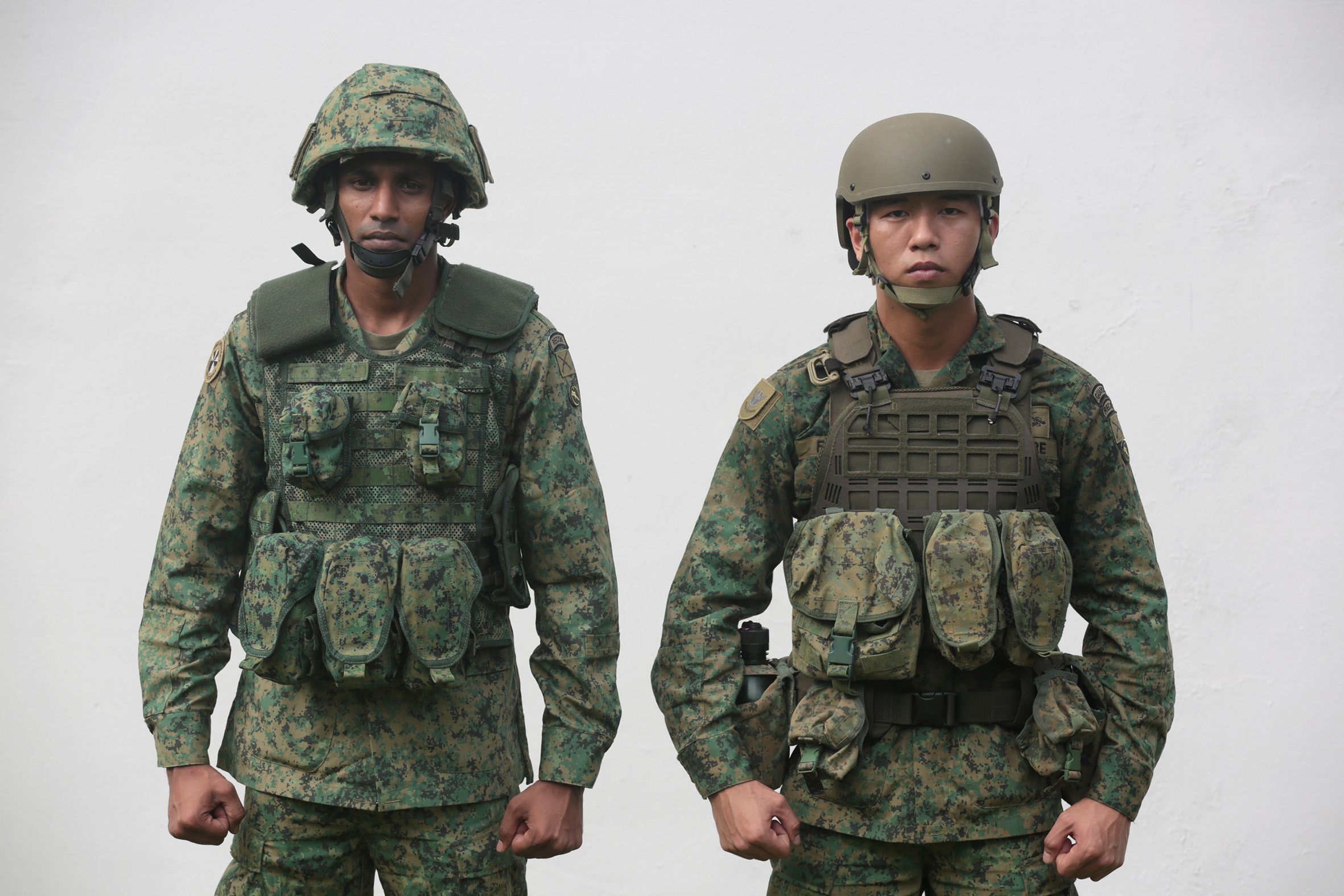 싱가포르군 차세대 방탄복 2.jpg
