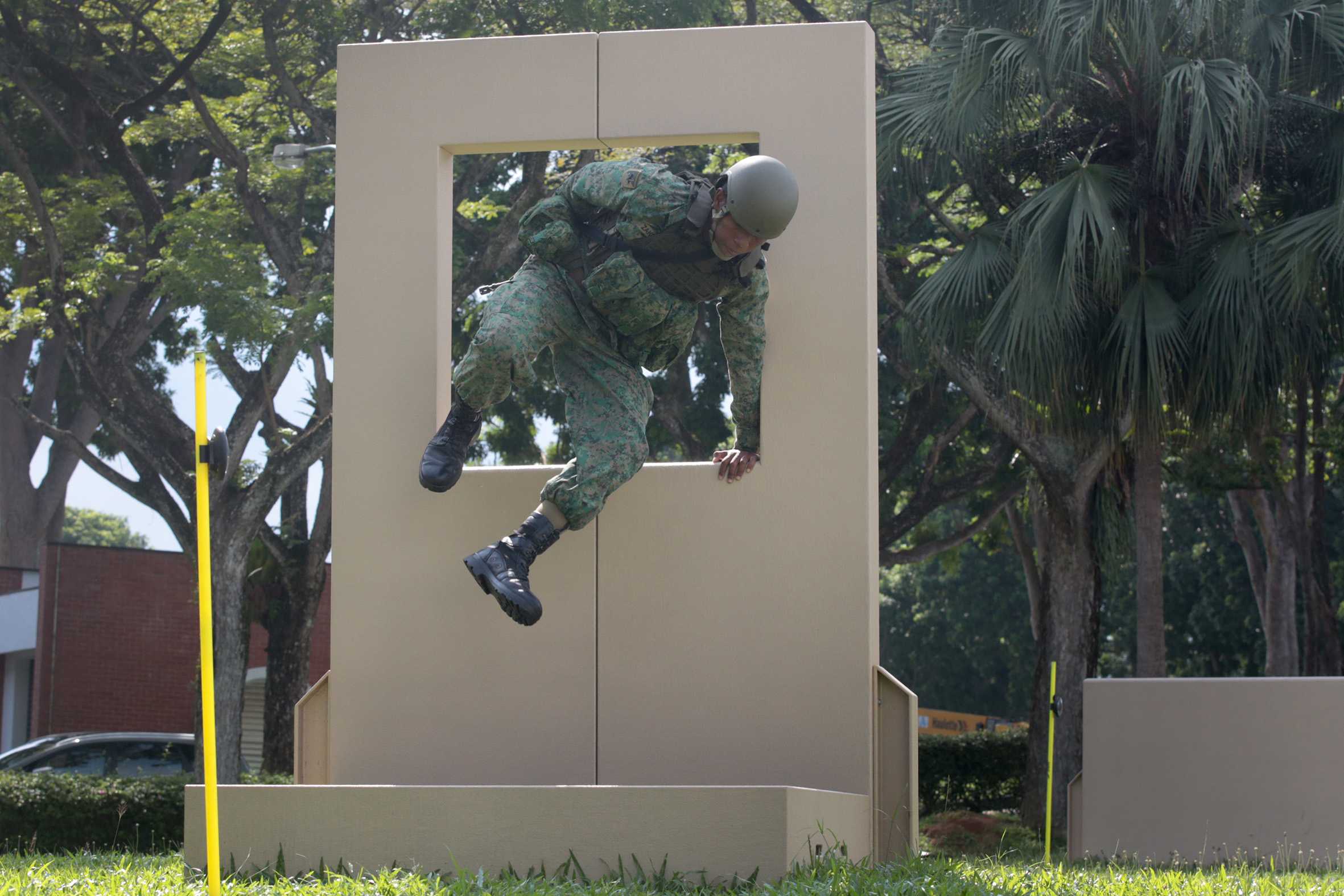 싱가포르군 차세대 방탄복 5.jpg
