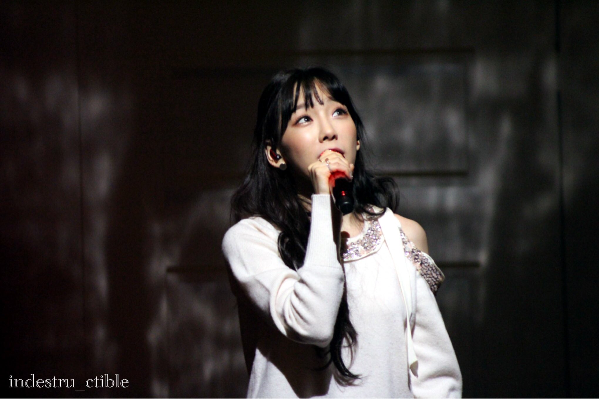 171224 The Magic Of Christmas Time 태연 by indestru_ctible (16).jpg