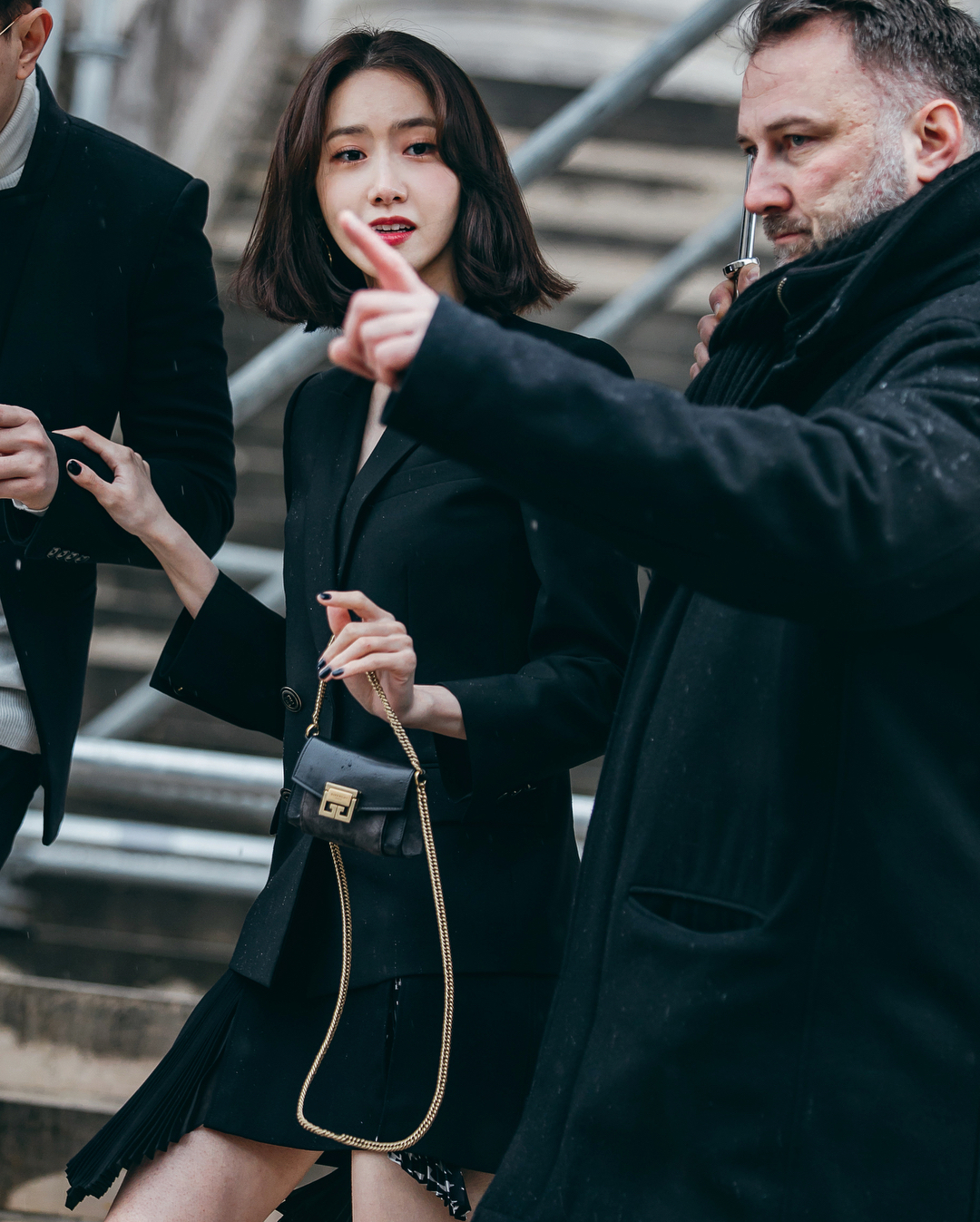 180304 Givenchy Fall Winter 2018 Show 윤아 by jaylim1 (3).jpg