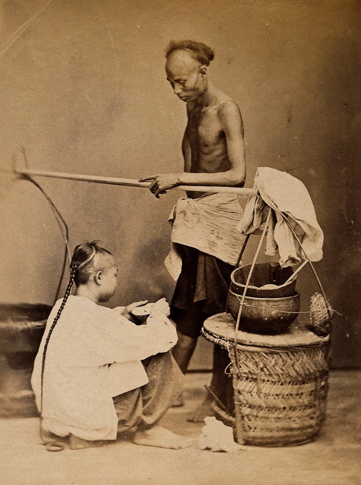 1200px-John_Edmund_Taylor,_A_Chinese_Soup_Seller_Trading_in_Singapore_(c_1880,_Wellcome_V0037508).jpg