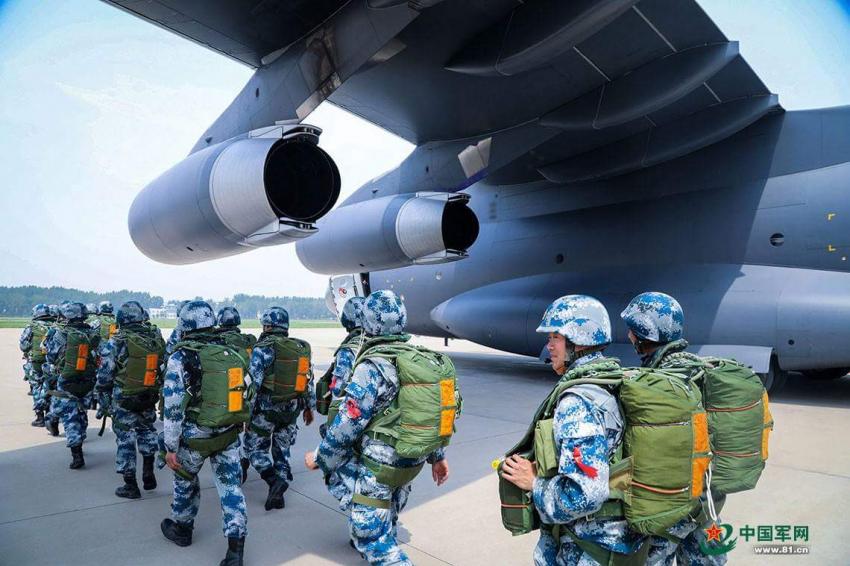 중국 Y-20 공중투하훈련 2.jpg