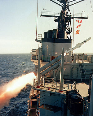300px-USS_Fletcher_(DD-992)_launching_RGM-84_Harpoon.jpg
