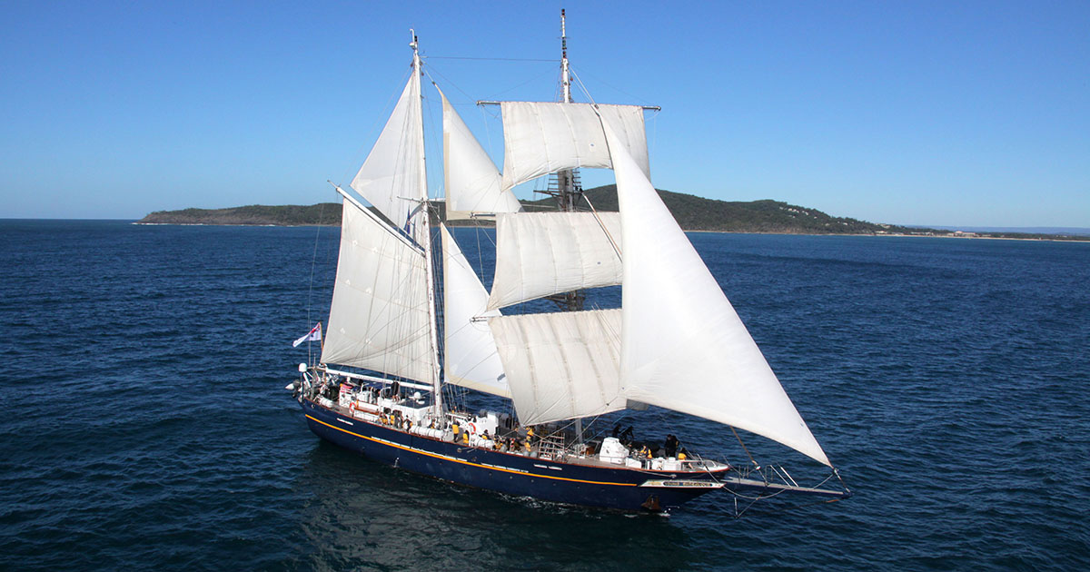 STS Young Endeavour.jpg