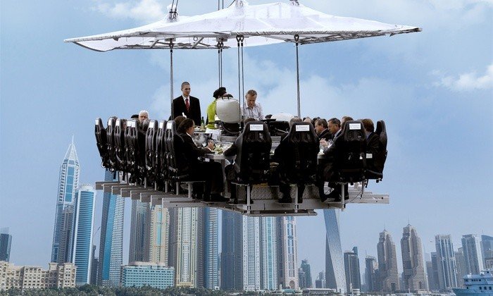 두바이의 공중 식당 04.jpg