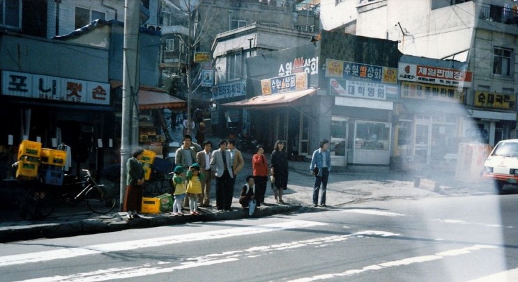 1985-04-24__서울_어느_거리의_풍경.jpg